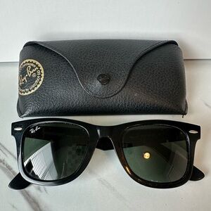 Rayban Wayfarer Black Sunglasses